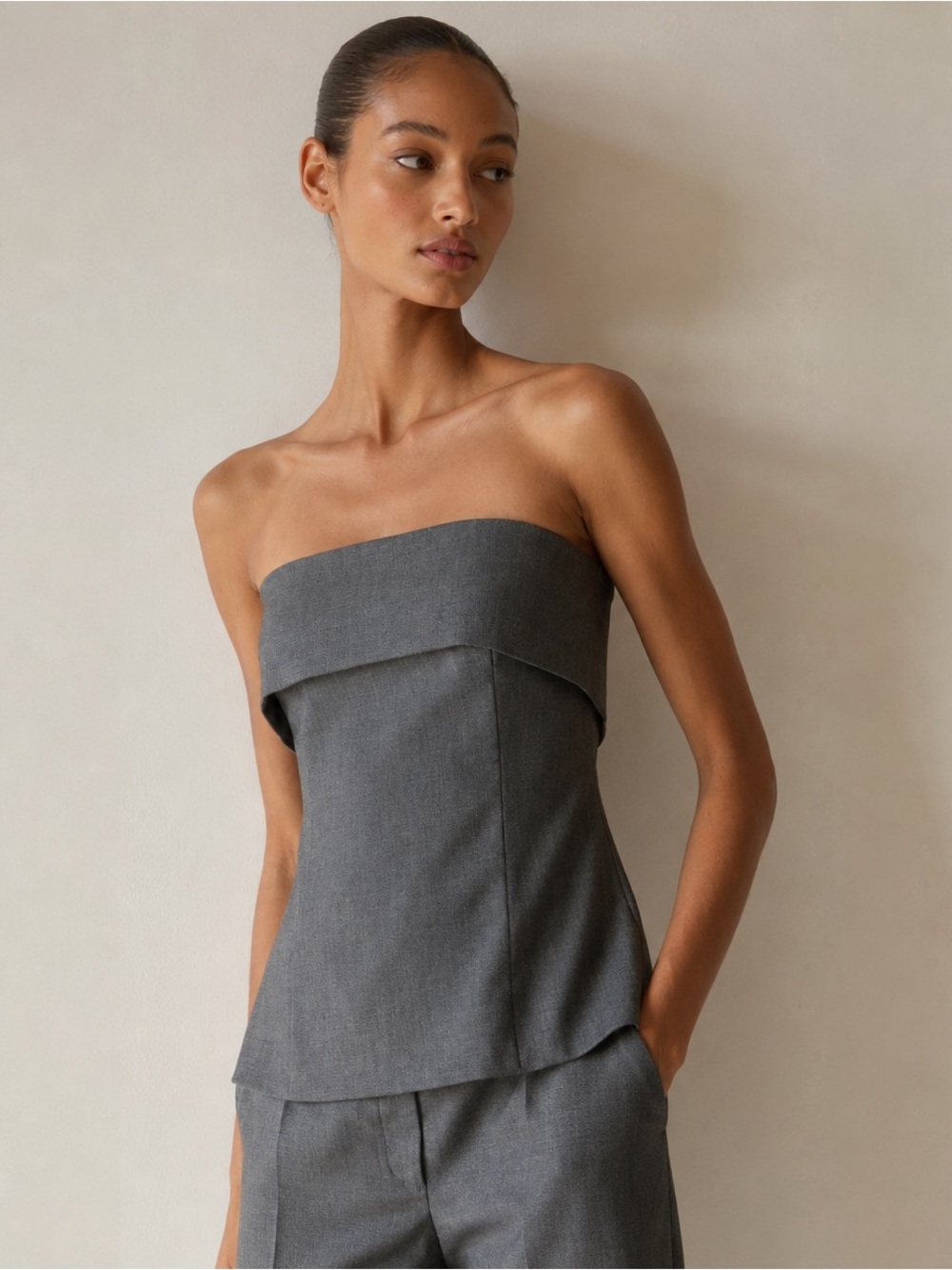 NWOT Aritzia Babaton Element Tube Top | Size US 2